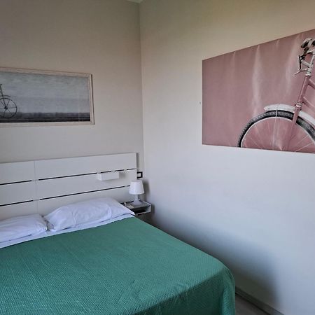 Fare Bnb - Room Del Parco 레조넬에밀리아 외부 사진