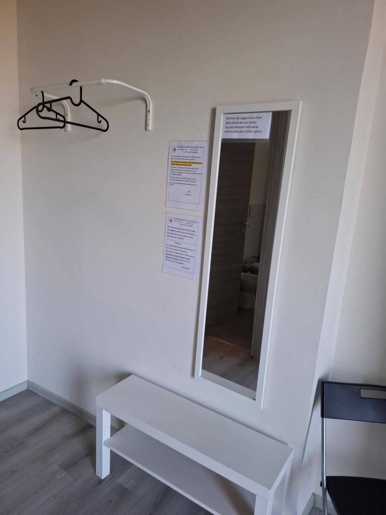 Fare Bnb - Room Del Parco 레조넬에밀리아 외부 사진