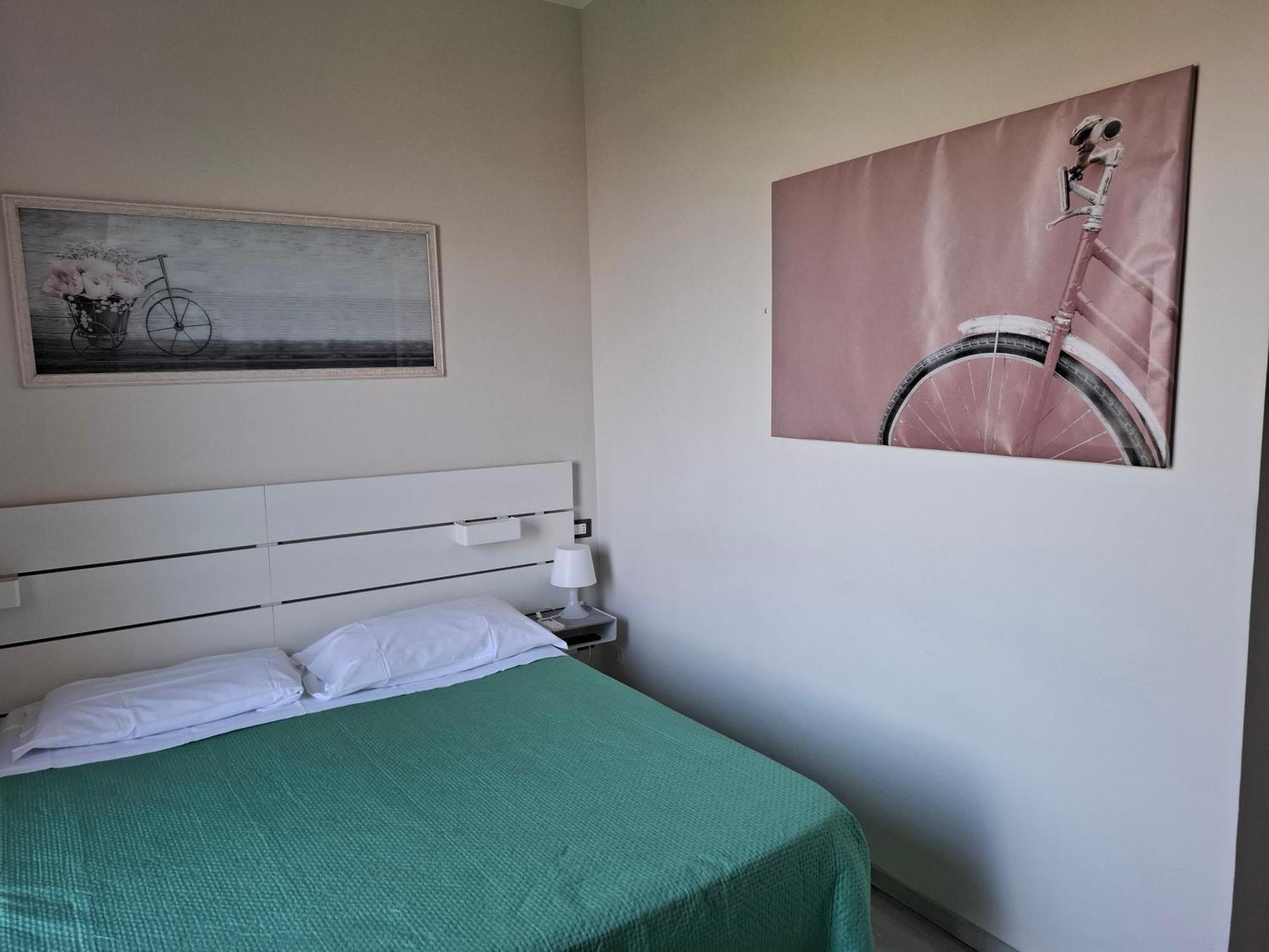 Fare Bnb - Room Del Parco 레조넬에밀리아 외부 사진